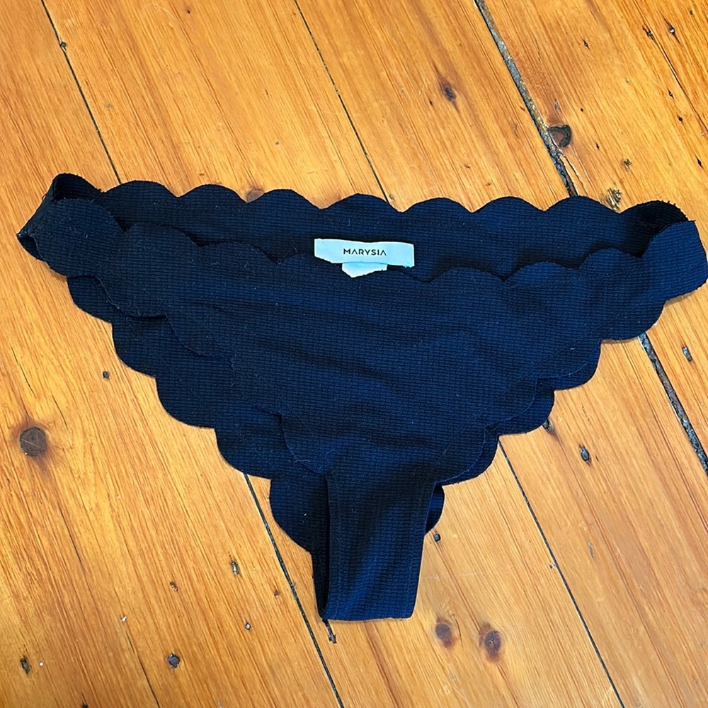 Marysia Antibes scalloped bottom